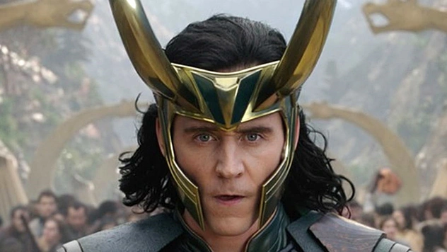 Marvel показали первый кадр из нового сериала про Локи с Томом Хиддлстоном