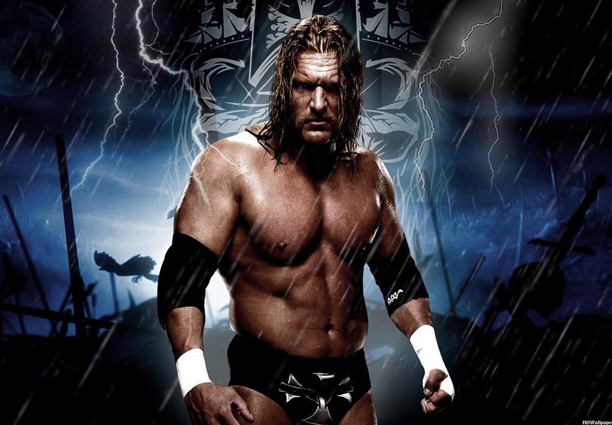 Звезда реслинга WWE Пол "Triple H" Левек подарил чемпионский пояс...