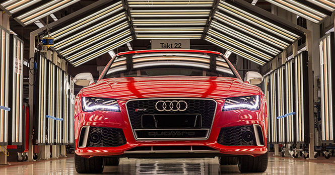 Audi RS 7 Sportback: грозный суперкар для мамы и бабушки Audi RS 7 Sportback: грозный суперкар для мамы и бабушки