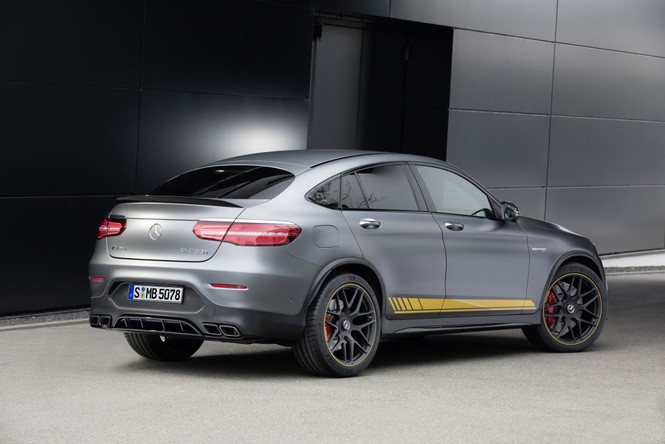 Mercedes-AMG представила самые быстрые кроссоверы в мире Mercedes-AMG представила самые быстрые кроссоверы в мире