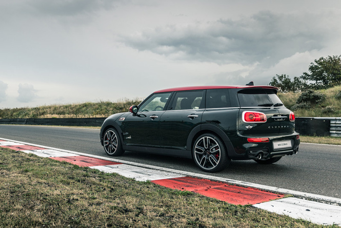 Зачем Mini быть большим и мощным? Зачем Mini быть большим и мощным?