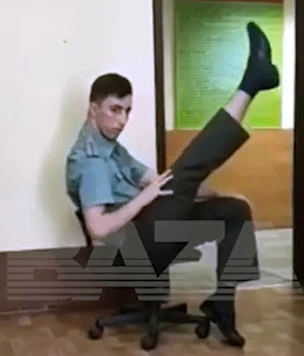 «Соблазнительный» танец российского офицера (видео прилагается) заинтересовал Росгвардию