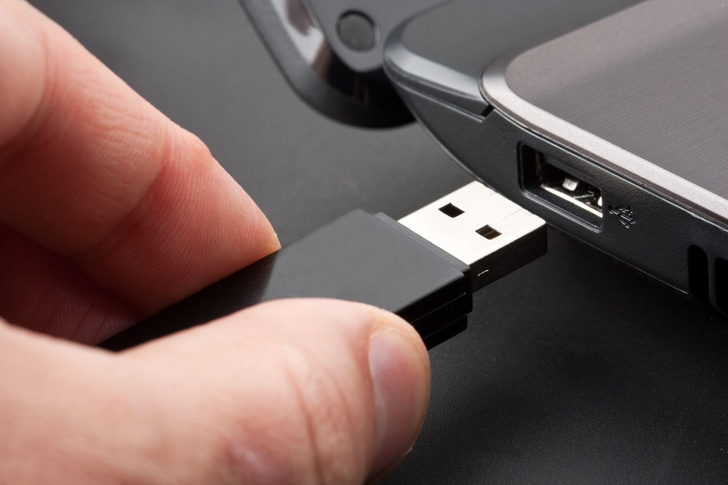 Создатель разъема USB официально извинился за то, что нельзя его вот так взять и вставить с первого раза