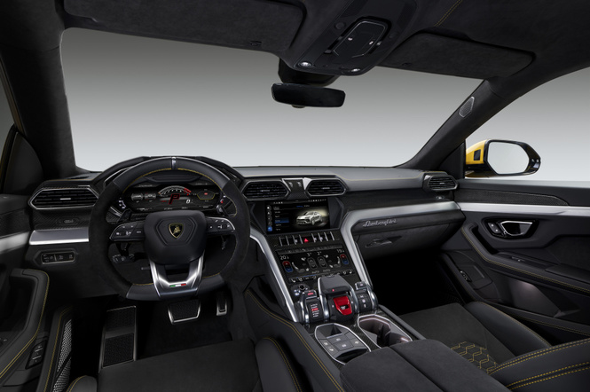 Кроссоверу Lamborghini никто не удивился. Почему? Кроссоверу Lamborghini никто не удивился. Почему?