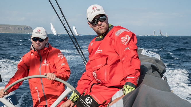 Dongfeng race team стартовала с Volvo Ocean Race Dongfeng race team стартовала с Volvo Ocean Race