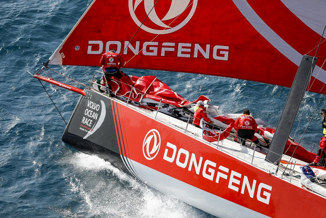 Dongfeng race team стартовала с Volvo Ocean Race Dongfeng race team стартовала с Volvo Ocean Race