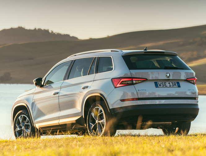 Чехи совместили понятия «Skoda» и «семиместный кроссовер» Чехи совместили понятия «Skoda» и «семиместный кроссовер»