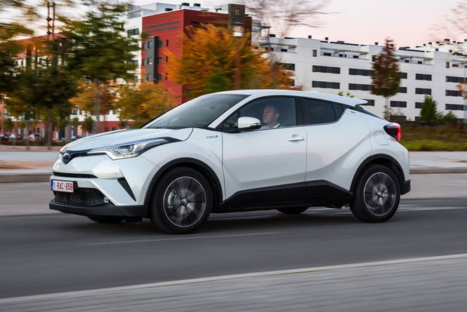 Toyota FT-4X показывает, что маленькие кроссоверы могут быть брутальными Toyota FT-4X показывает, что маленькие кроссоверы могут быть брутальными