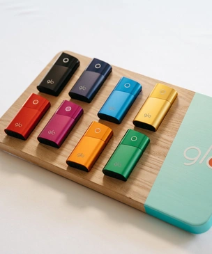 Бранч в честь летнего glo mini: яркого и сияющего