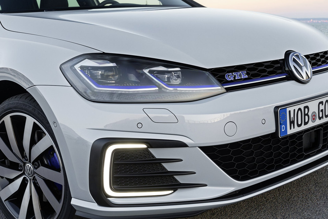 Этот день настал. Мы прокатились на Volkswagen Golf, а потом включили его в розетку Этот день настал. Мы прокатились на Volkswagen Golf, а потом включили его в розетку
