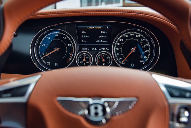 Cамый быстрый четырехдверный Bentley в истории — Flying Spur W12 S Cамый быстрый четырехдверный Bentley в истории — Flying Spur W12 S