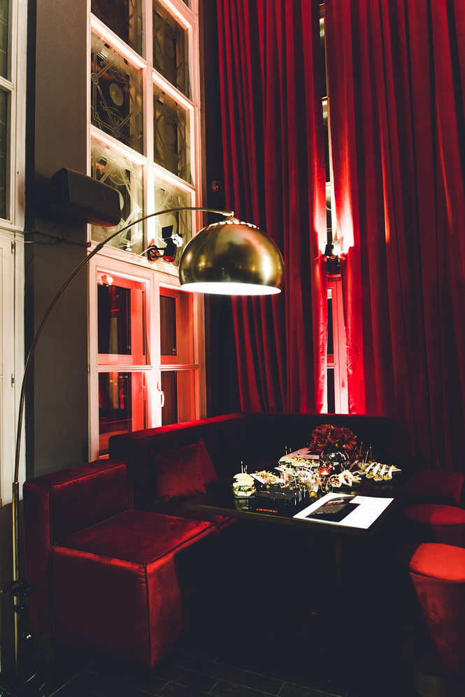 На месте Time Out открылся Campari Bar На месте Time Out открылся Campari Bar