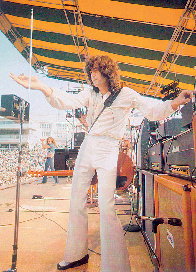 Led Zeppelin используют терменвокс во время своих выступлений