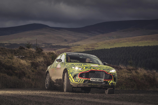 Первый внедорожник Aston Martin вышел на тесты (очень быстрое и довольно грязное ВИДЕО) Первый внедорожник Aston Martin вышел на тесты (очень быстрое и довольно грязное ВИДЕО)