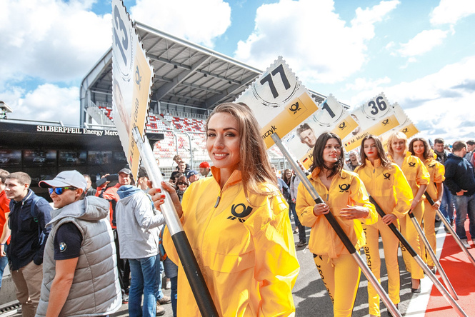 Самые красивые grid-girls этого лета и сумасшедшие прототипы в узких поворотах Moscow Raceway! Самые красивые grid-girls этого лета и сумасшедшие прототипы в узких поворотах Moscow Raceway!
