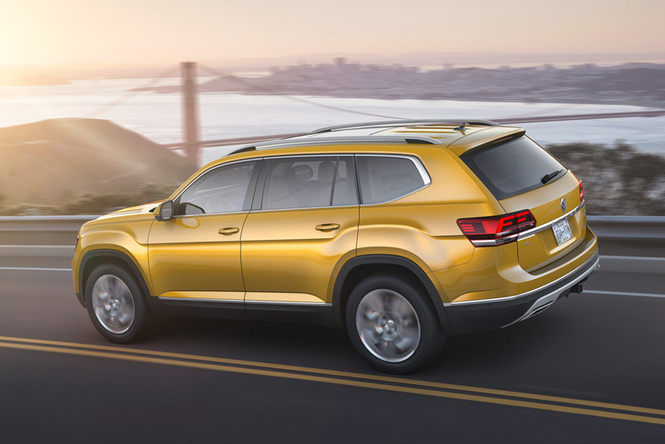 В Россию едет гигантский Volkswagen Teramont В Россию едет гигантский Volkswagen Teramont