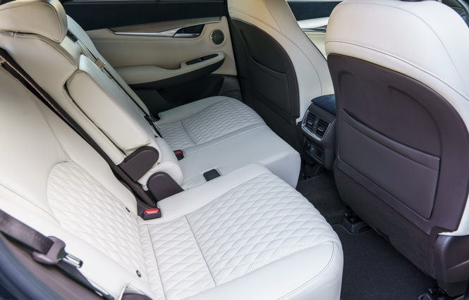 Infiniti QX50: революция в десяти стаканах воды Infiniti QX50: революция в десяти стаканах воды