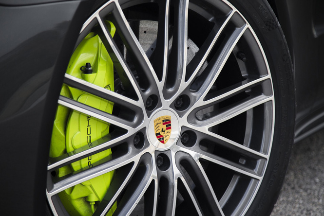 Самый крутой гибрид в мире: Porsche Panamera Turbo S E-Hybrid Самый крутой гибрид в мире: Porsche Panamera Turbo S E-Hybrid