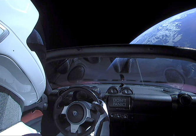 Запущенная в космос Tesla может упасть на Землю! Запущенная в космос Tesla может упасть на Землю!