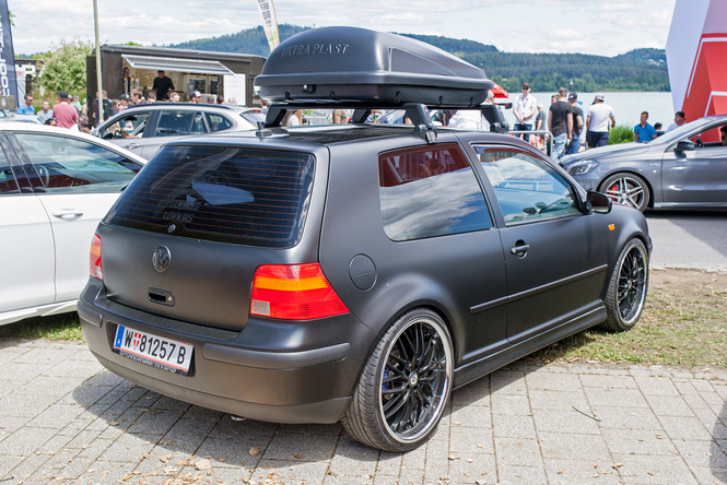 Самые безумные машины фестиваля GTI Treffen Самые безумные машины фестиваля GTI Treffen