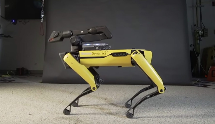 Boston Dynamics научили собакоподобного робота танцевать под Uptown Funk! (видео)