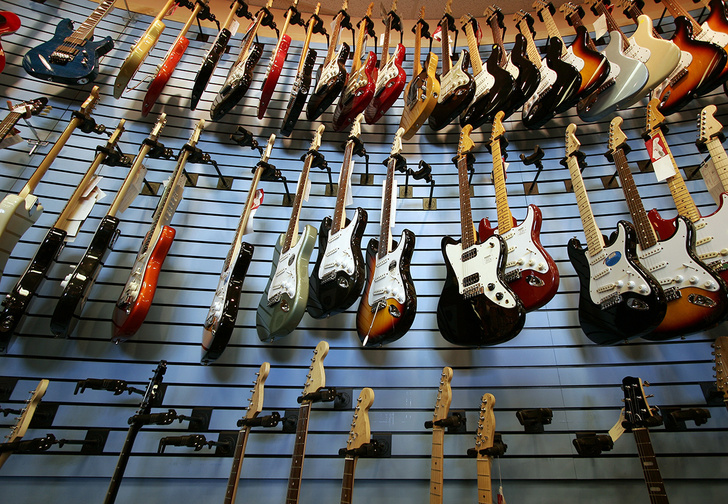 Фото №1 - Рок-н-ролл опять умирает: за последние 10 лет продажи гитар снизились на треть