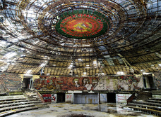 Союз ржавых — 3: еще 5 живописных заброшенных сооружений