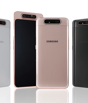 Samsung представил смартфон с A80 с вращающейся тройной камерой