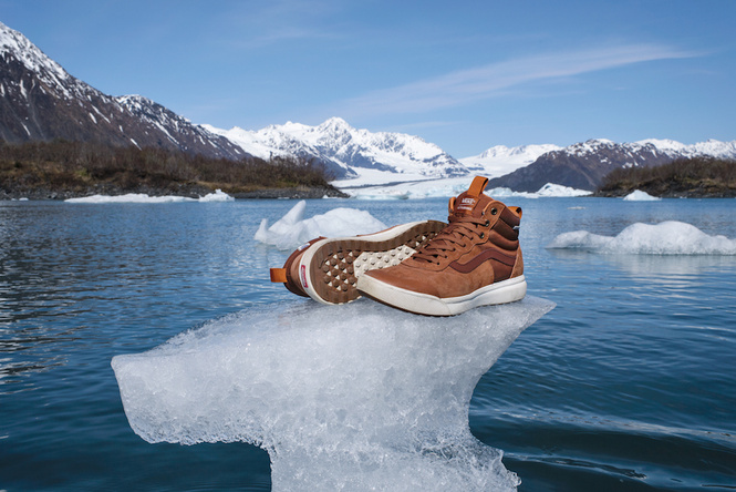 КОЛЛЕКЦИЯ ULTRARANGE ПОПОЛНЯЕТСЯ ВЫСОКИМ СИЛУЭТОМ КОЛЛЕКЦИЯ ULTRARANGE ПОПОЛНЯЕТСЯ ВЫСОКИМ СИЛУЭТОМ