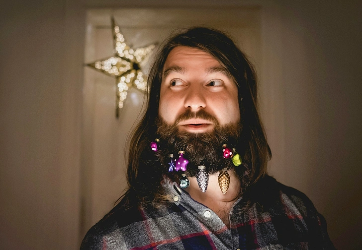 BEARD BAUBLES — английские новогодние украшения для бороды, выпускаются ограниченным тиражом. Но кто мешает сделать их самому?