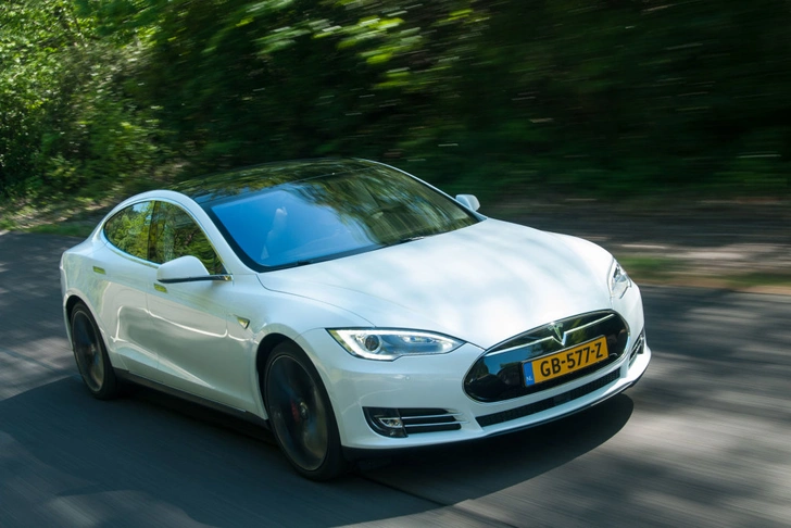 Tesla Model S P85D