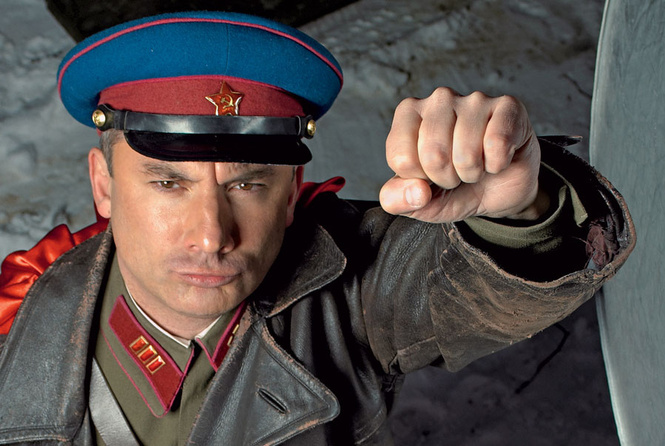 «Если у тебя нет с женой такого секса, будто ты спрыгнул с пятидесяти метров в воду и улетел, — считай, его нет совсем!» «Если у тебя нет с женой такого секса, будто ты спрыгнул с пятидесяти метров в воду и улетел, — считай, его нет совсем!»