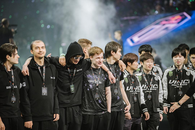 Победа Winstrike, поражение Virtus.pro и Гейб Ньюэлл в тапочках. Как прошла церемония открытия The International Победа Winstrike, поражение Virtus.pro и Гейб Ньюэлл в тапочках. Как прошла церемония открытия The International