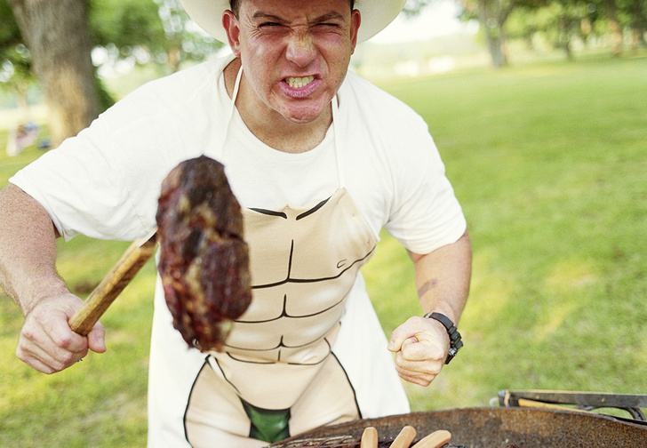 Фото №1 - Вредно ли есть мясо, приготовленное на гриле?