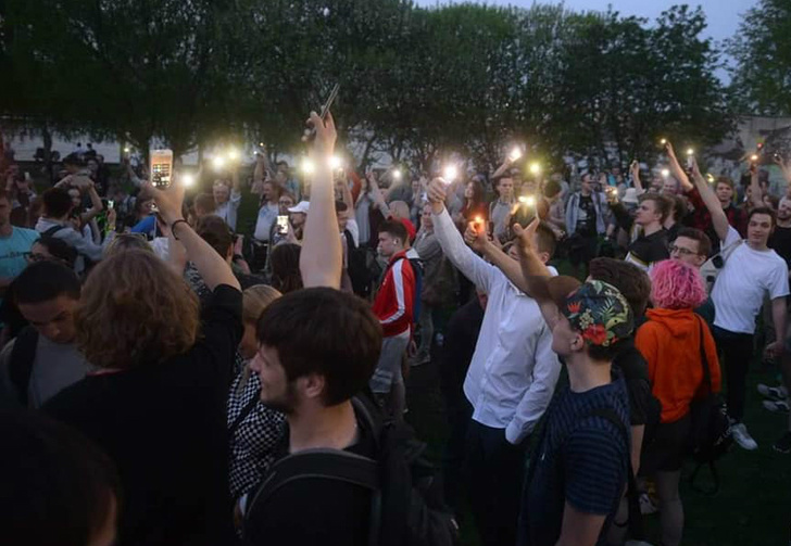 «Власти должны слушать народ»: Екатеринбург протестует против строительства храма