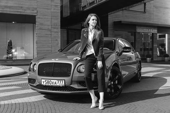 Cамый быстрый четырехдверный Bentley в истории — Flying Spur W12 S Cамый быстрый четырехдверный Bentley в истории — Flying Spur W12 S