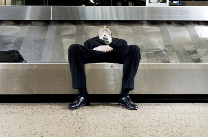 Фото №2 - 7 советов, как спать в аэропорту