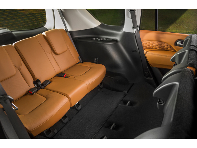 Infiniti QX80: добавки не надо Infiniti QX80: добавки не надо