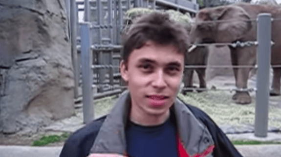13 лет первому ВИДЕО на YouTube. Посмотри, как все начиналось 13 лет первому ВИДЕО на YouTube. Посмотри, как все начиналось