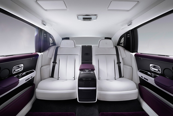 Мы поездили на новом Rolls-Royce Phantom за тебя. То есть, конечно, для тебя! Мы поездили на новом Rolls-Royce Phantom за тебя. То есть, конечно, для тебя!