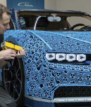 Миллион деталей и десять месяцев: как собирали Bugatti Chiron из кубиков Lego