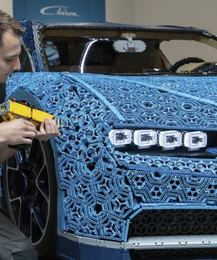 Миллион деталей и десять месяцев: как собирали Bugatti Chiron из кубиков Lego