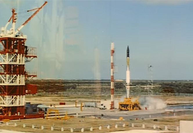Взрыв первого американского спутника (архивное видео)
