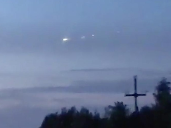 Вжух! Над Сургутом пролетел метеорит! Стремительное ВИДЕО Вжух! Над Сургутом пролетел метеорит! Стремительное ВИДЕО