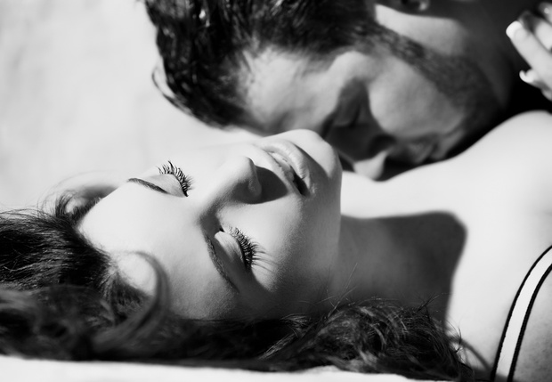 Фото №4 - Что женщины на самом деле думают о самых популярных сексуальных позах