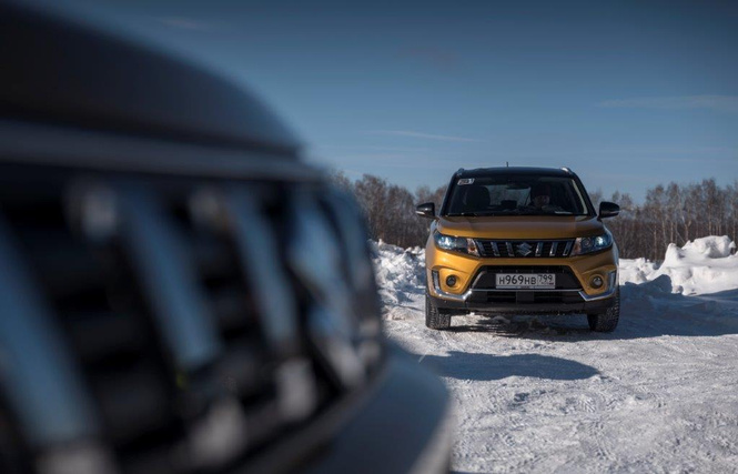 Suzuki Vitara: машина-раскраска Suzuki Vitara: машина-раскраска