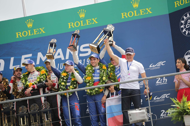 Фото №2 - Российская команда SMP Racing заняла 3-е место в легендарной гонке «24 часа Ле-Мана»