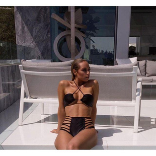 "You are allowed to be both a masterpiece and a work in progress, simultaneously" #DrownMeInSunRays .
? @maxthompson .
? @wantmylook "You are allowed to be both a masterpiece and a work in progress, simultaneously" #DrownMeInSunRays .
? @maxthompson .
? @wantmylook