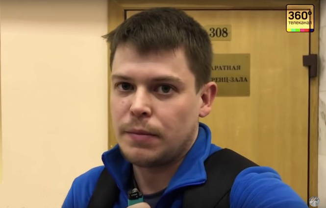 Находчивый звукорежиссер заменил не приехавших на съемку оператора и журналистку и снял репортаж сам! (видео) Находчивый звукорежиссер заменил не приехавших на съемку оператора и журналистку и снял репортаж сам! (видео)