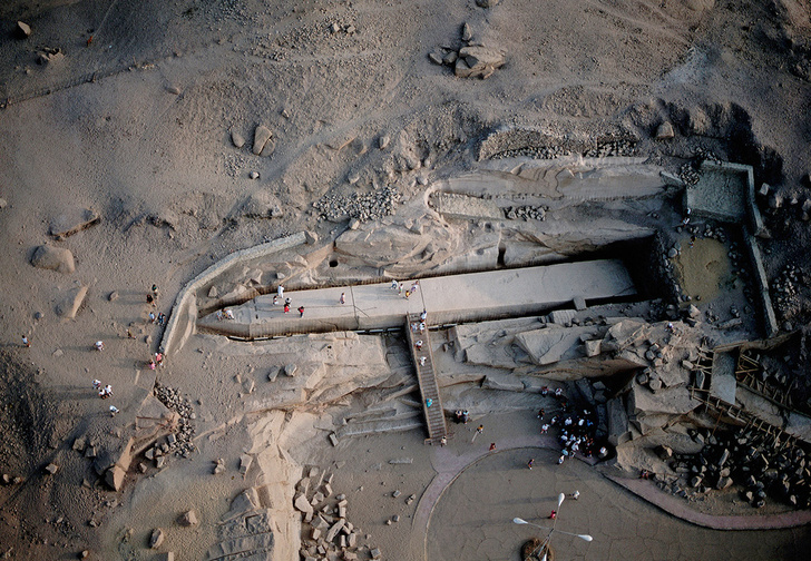 История одной фотографии: невезучий Асуанский обелиск